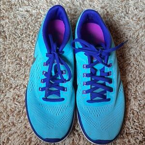 Women's Blue and Purple Athletic Shoes